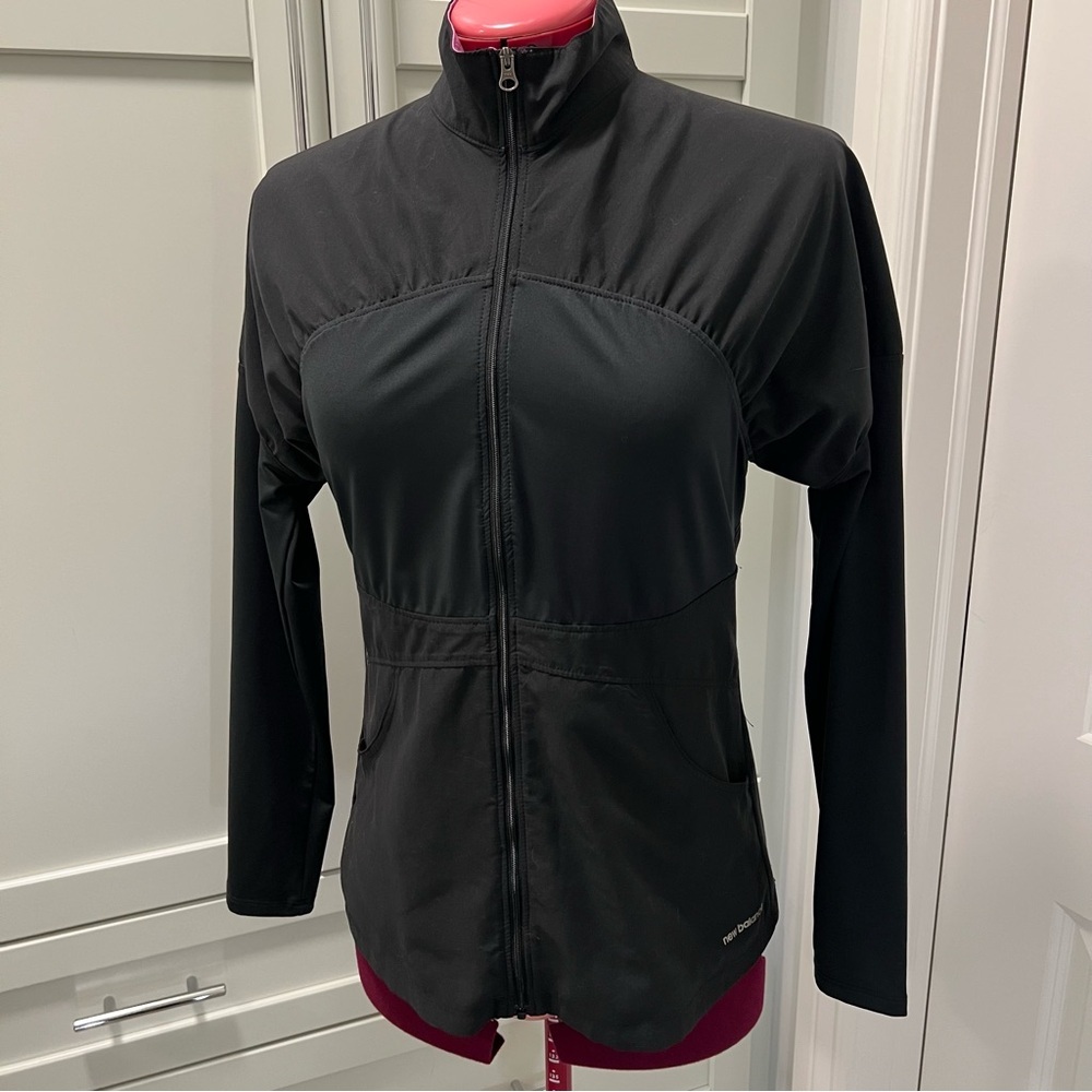 NEW BALANCE Running Mock Neck Zipper Jacket Lightweight Size Medium